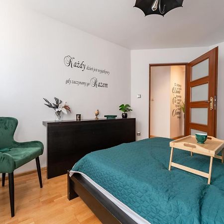 Apartament Ratuszlove - 2 Osobne Sypialnie, Z Widokiem Na Ratusz - By Spaceapart Єленя-Ґура Екстер'єр фото